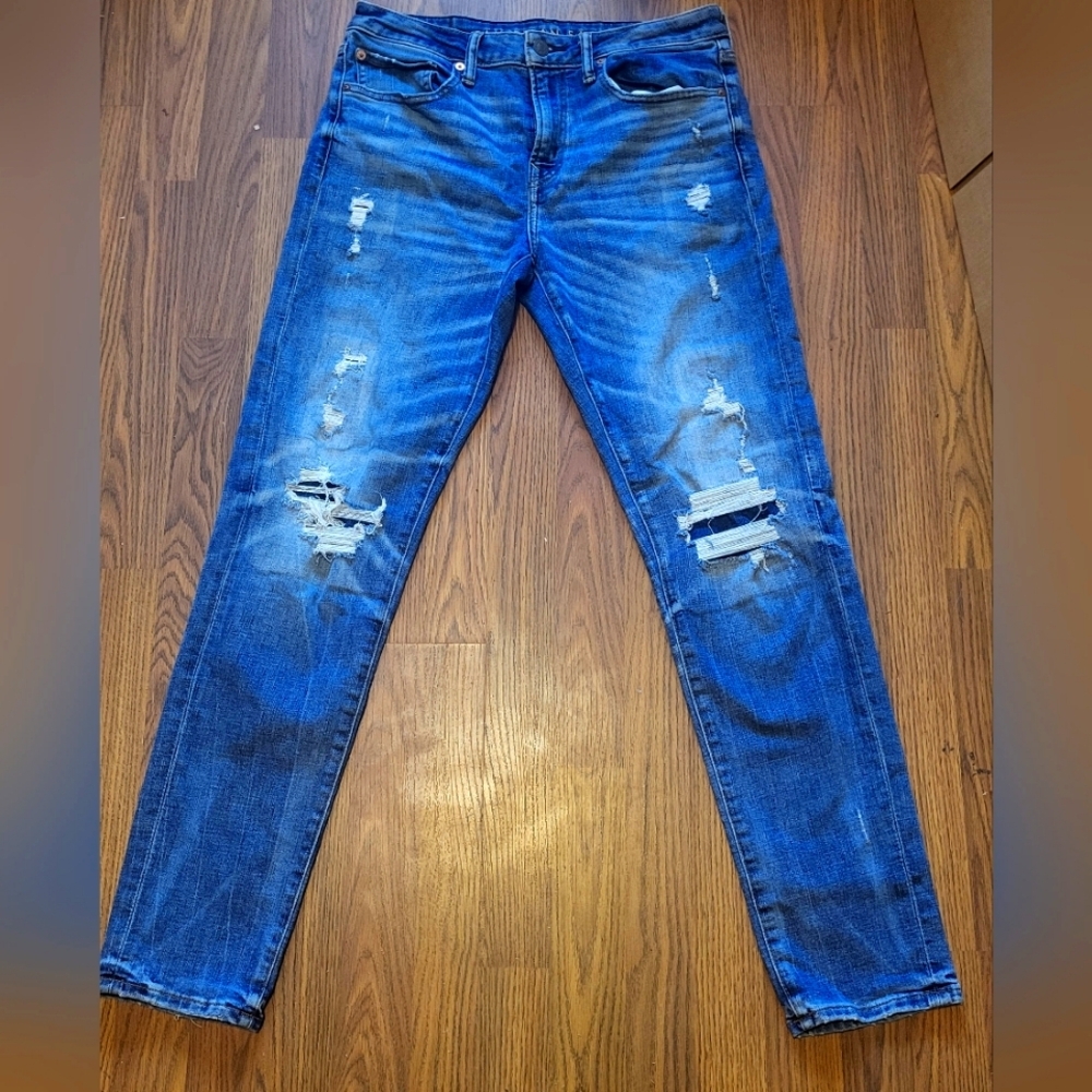 American Eagle Mens W31 L34 Athletic Airflex Tech Dark Wash DistressedJeans